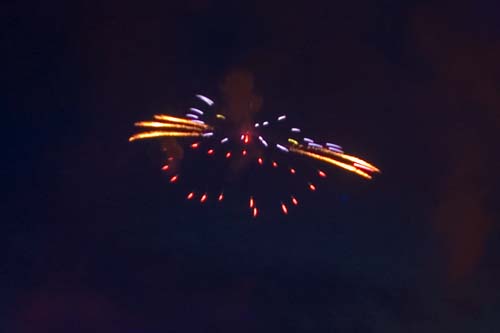 Japan- Tag Düsseldorf- Feuerwerk am Rheinufer