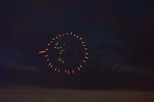 Japan- Tag Düsseldorf- Feuerwerk am Rheinufer